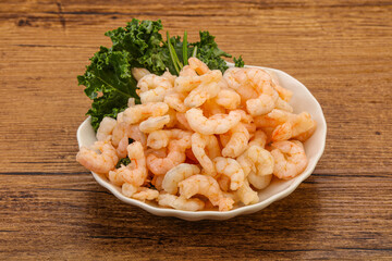 Small unshelled shrimps in the bowl