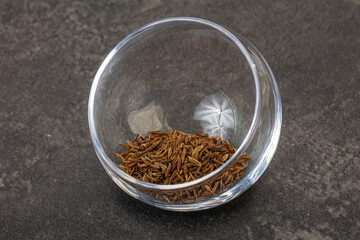 Dry zeera seeds in the bowl