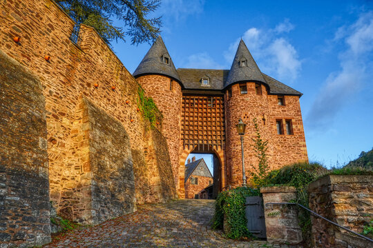 Mittelalterliche Burg in Heimbach in der Eifel