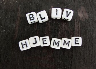 Bliv Hjemme - Lettering Stay at home in noewegian  language