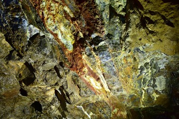 Dawna kopalnia rud niklu w Szklarach. Podziemna Trasa Edukacyjna po nieczynnej kopalni.  Podziemna Trasa posiada status Rezerwatu Geologicznego, o przeznaczeniu turystyczno - edukacyjnym. © Albin Marciniak