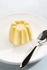 Selbstgemachter Vanillepudding