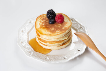 蜂蜜をかけたホットケーキ