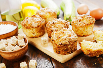 Muffins with zucchini and lemon