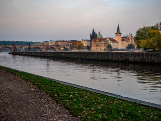 Obraz premium Overcast autumn evening in Prague Old Town