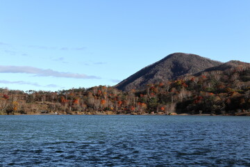 群馬県赤城山の小沼 (秋/紅葉)