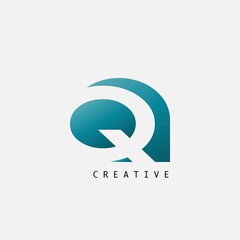 Obraz premium Abstract Techno Letter Q Logo Icon, vector design concept petal shape with letter logo icon for technology, business, finance, initial and business identity.