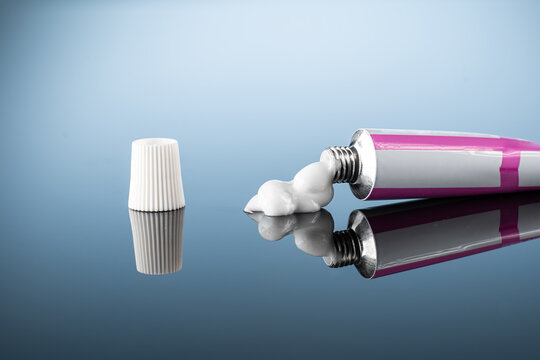 รูปภาพLiniment – เลือกดูภาพถ่ายสต็อก เวกเตอร์ และวิดีโอ2,199 | Adobe Stock