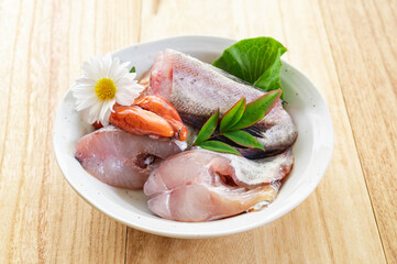 スケソウダラの切り身と卵