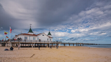 Wolken über der Seebrücke