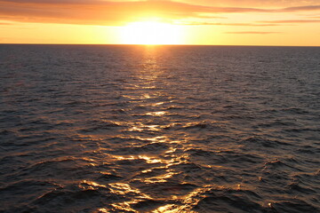Obraz premium Arctic. The Golden sunrise. Laptev sea. Light. Velvet background