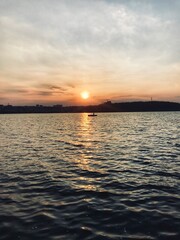 Naklejka premium sunset over the sea