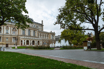 Obraz premium Square near the Odessa Opera and Ballet Theater. Exterior. October day.
