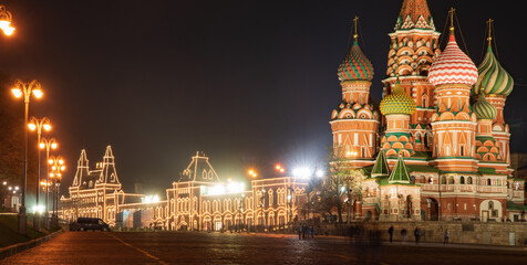 Obraz premium Moscow, Krasania Square, Russia June 27, 2019: Panorama of the Red Square. Panorama of the Night Red Square in the light of city lights.