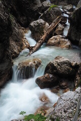 Fototapeta premium Wasserfall in der Höllentalklamm