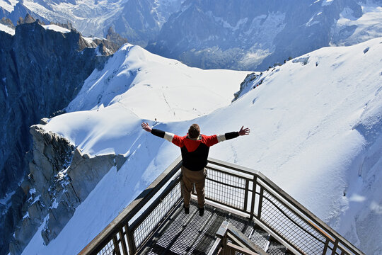 Looking to the White Valley, Mont Blanc massif from Aiguille du Midi 3842m, Chamonix, France