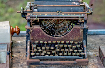 Fototapeta na wymiar old vintage typewriter at an outdoor sale