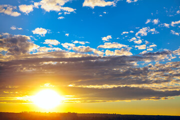 Obraz premium Sundial of Eternal Dusk . Sunset over the city 