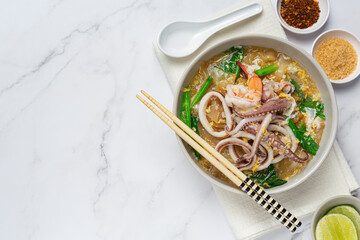 thai food;Wide Noodles in Gravy Seafood or Rad Na