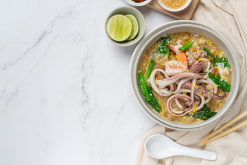 thai food;Wide Noodles in Gravy Seafood or Rad Na