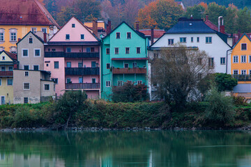 Fototapeta na wymiar A few houses at the Inn in Passau