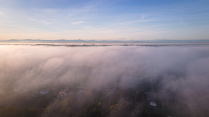 mgła poranna nad lasami i łąkami Górnego Śląska, Polska © Franciszek