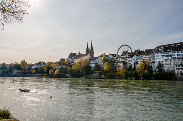 Basel, Münster, Pfalz, Rhein, Grossbasel, Altstadt, Kirche, Altstadthäuser, Herbst, Herbstmesse, Riesenrad, Basel-Stadt, Herbstlaub, Herbstsonne, Schweiz