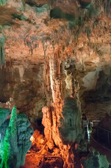 石垣島鍾乳洞内部