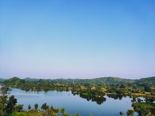 Obraz premium lake and sky