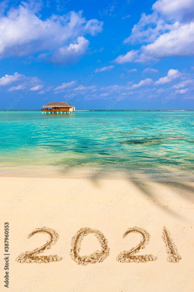 Wall mural Numbers 2021 on beach