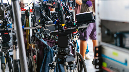 Obraz premium Film industry. Image of professional camera and equipment background