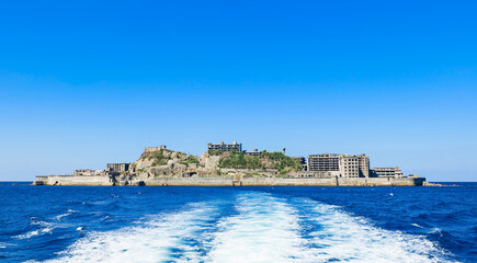 世界遺産　軍艦島　全景