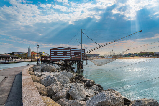 Fishing Lift net Cesenatico Italyの写真素材｜ストックフォト、写真