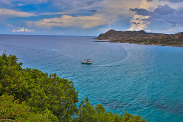 Panoramablick auf die Bucht des Golfs von Porto. Zwischen der Agriates-Wüste und Ile Rousse. Korsika, Frankreich