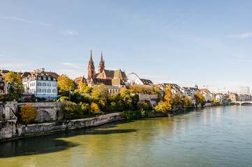 Basel, M&uuml;nster, Altstadt, Pfalz, Rhein, F&auml;hre, Rheinbr&uuml;cke, Grossbasel, Kirche, Altstadth&auml;user, Herbst, Herbstmesse, Riesenrad, Basel-Stadt, Schweiz