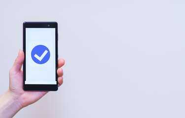 デジタル認証　スマホ認証　ベリファイ　【認証のデジタル化のイメージ】