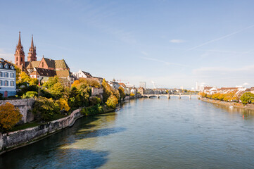 Basel, Münster, Altstadt, Pfalz, Rhein, Fähre, Rheinbrücke, Grossbasel, Kleinbasel, Kirche, Altstadthäuser, Herbst, Herbstmesse, Basel-Stadt, Schweiz