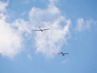 airplanes flying in the sky