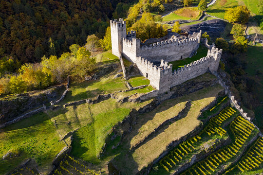 Grosio, Valtellina (IT), Castello Nuovo, Rock Engravings Park, aerial view