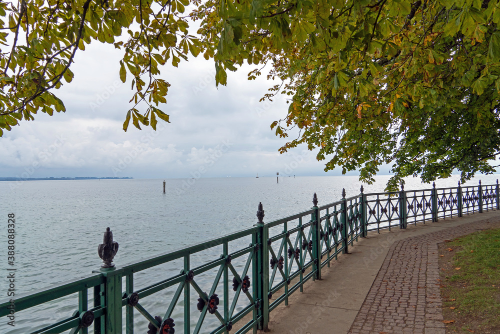 Wall mural Seepromenade in Friedrichshafen