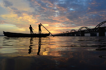 GLIMPSE'S OF RIVER GODAVARI