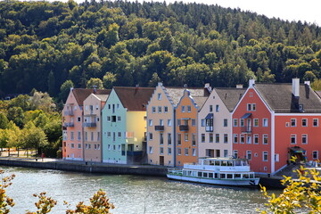 Die Schiffsanlegestelle ist eine Sehenswürdigkeit von Riedenburg © fotoping