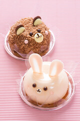 ウサギとクマのケーキ