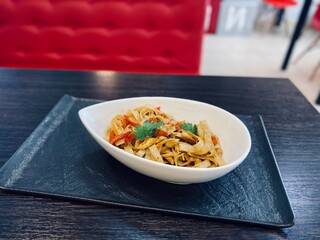 noodles with vegetables and chicken