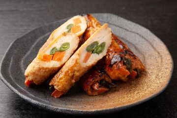 インゲンと人参の鶏つくね包み焼き