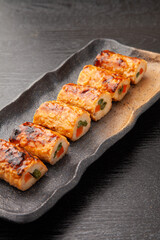 インゲンと人参の鶏つくね包み焼き