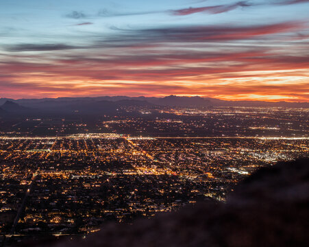 The city lights before sunrise © Light of Arizona