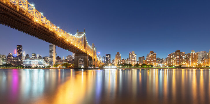 USA, New York, New York City, Ed Koch Queensboro Bridge illuminated at night