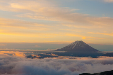 Fototapeta premium 櫛形山からの富士山