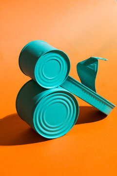 Composition of blue tin cans